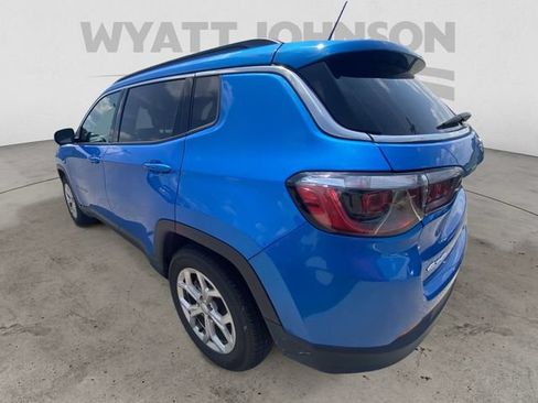 Used 2024 Jeep Compass Latitude AWD/4WD image 6