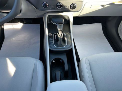 New 2026 Hyundai Kona SE image 21