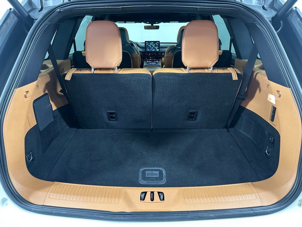 Used 2020 Lincoln Aviator Black Label w/ Dynamic Handling Package AWD/4WD image 30