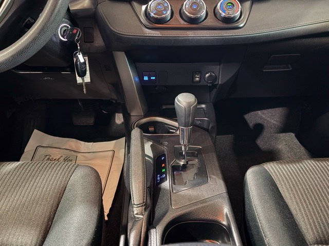 Used 2018 Toyota RAV4 LE w/ All Weather Liner Package AWD/4WD image 20