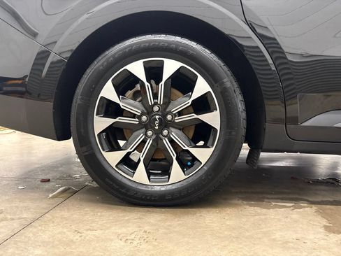 Certified 2024 Kia Carnival EX FWD image 23