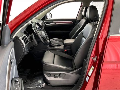 Used 2018 Volkswagen Atlas SE image 18