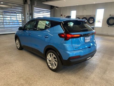 New 2027 Chevrolet Bolt LT w/ Comfort Package FWD image 8