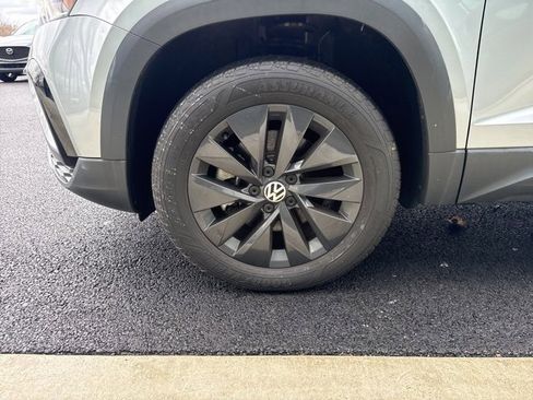 Used 2022 Volkswagen Taos S w/ IQ Drive S Package image 8