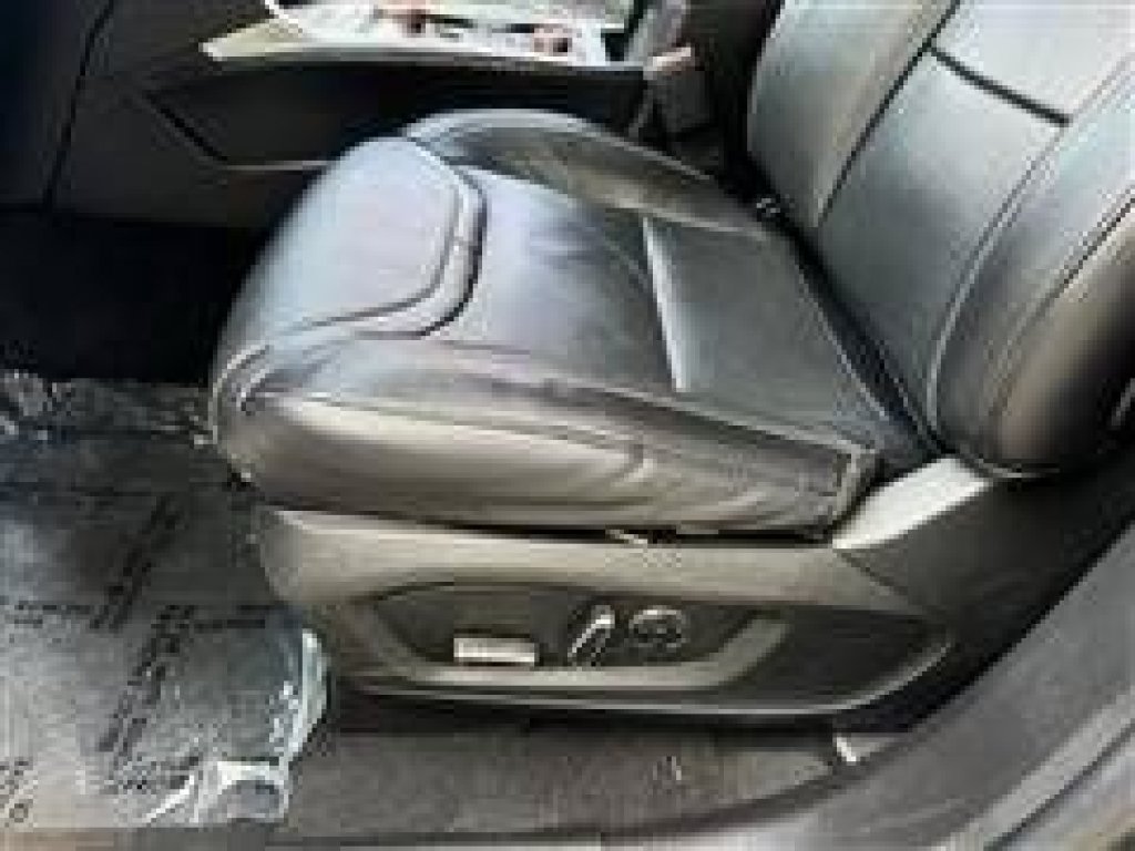 Used 2020 Ford Explorer ST w/ ST Street Pack AWD/4WD image 24