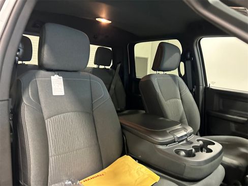 New 2024 RAM 2500 Tradesman w/ Chrome Appearance Group image 28