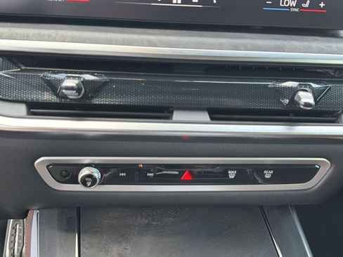 New 2026 BMW X5 sDrive40i image 6