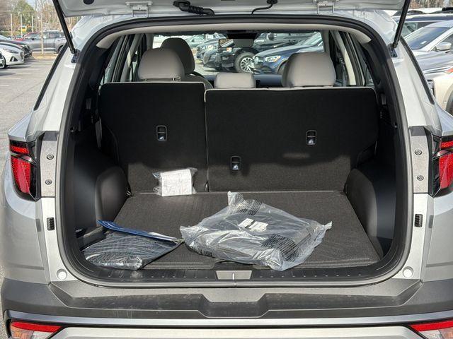 Certified 2026 Hyundai Tucson SE FWD image 20