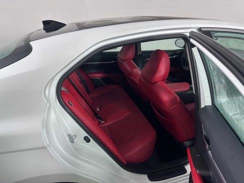 Used 2022 Toyota Camry XSE image 12