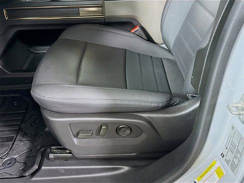 Used 2024 GMC Hummer EV 3X image 33