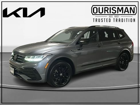 Used 2022 Volkswagen Tiguan SE R-Line AWD/4WD image 2