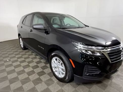 Used 2024 Chevrolet Equinox LS w/ LS Convenience Package FWD image 13