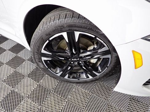 Used 2022 Kia K5 GT-Line image 36