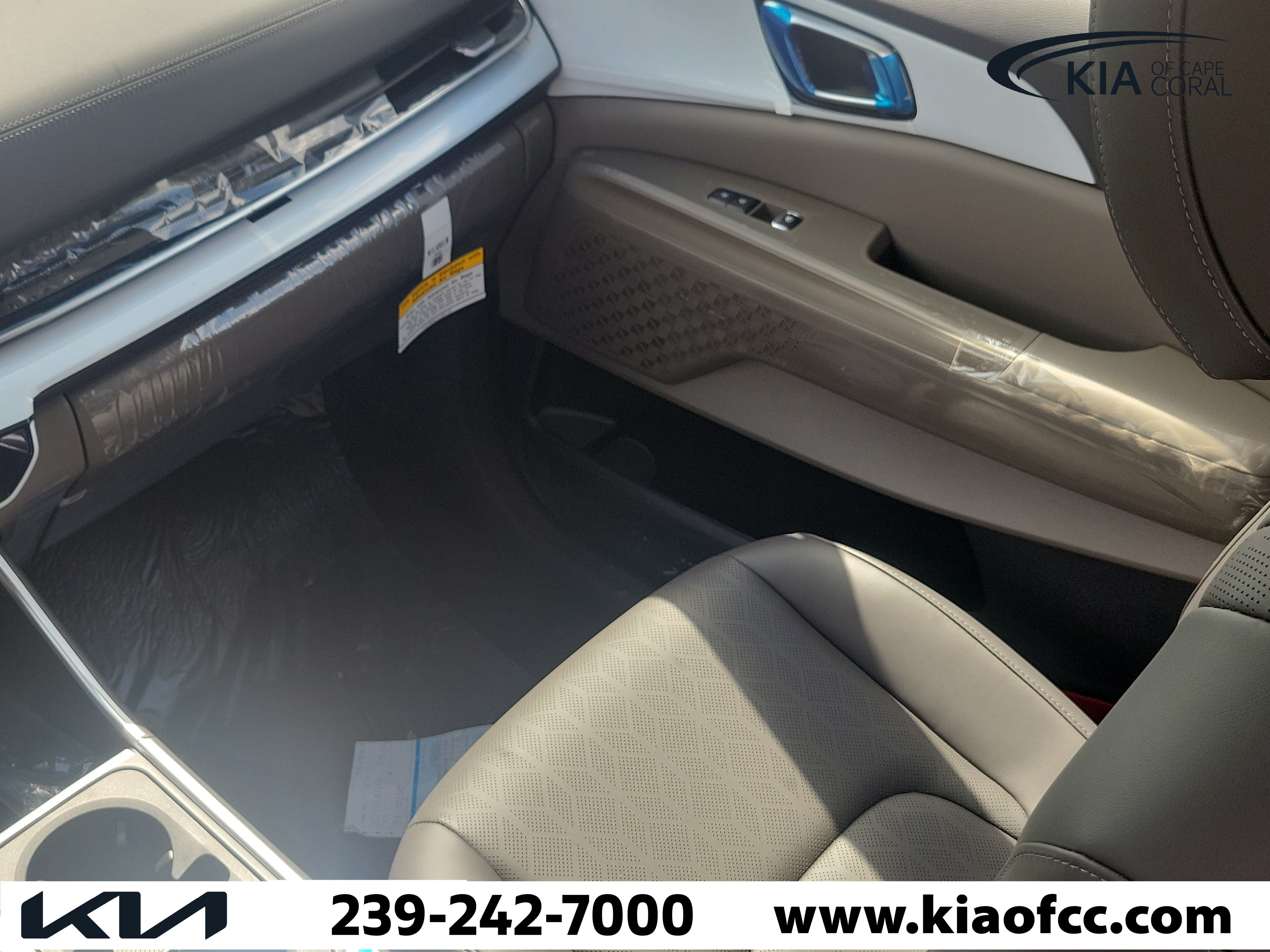 New 2027 Kia Carnival FWD image 18