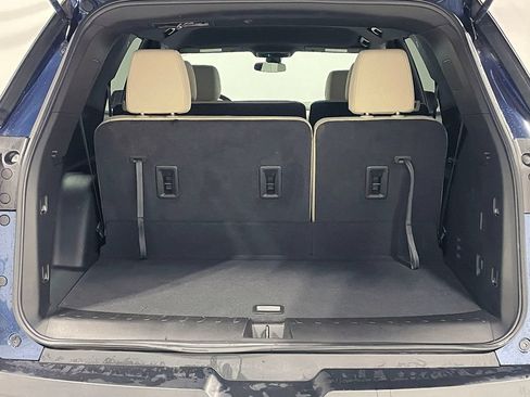 Used 2023 Chevrolet Traverse LS AWD/4WD image 5