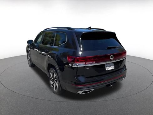 Used 2026 Volkswagen Atlas SE AWD/4WD image 11