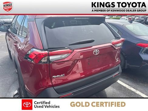 Used 2024 Toyota RAV4 LE AWD/4WD image 6