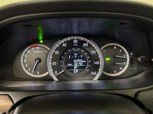 Used 2017 Honda Accord EX image 12