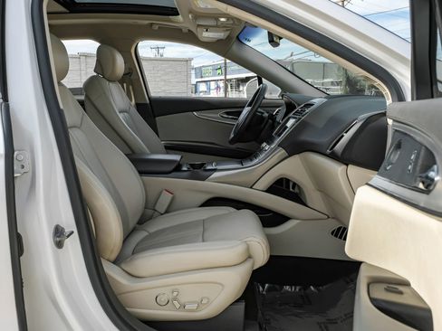 Used 2019 Lincoln Nautilus Reserve image 33