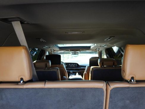 Used 2021 Cadillac Escalade ESV Sport w/ Driver Assist Tech Package image 25