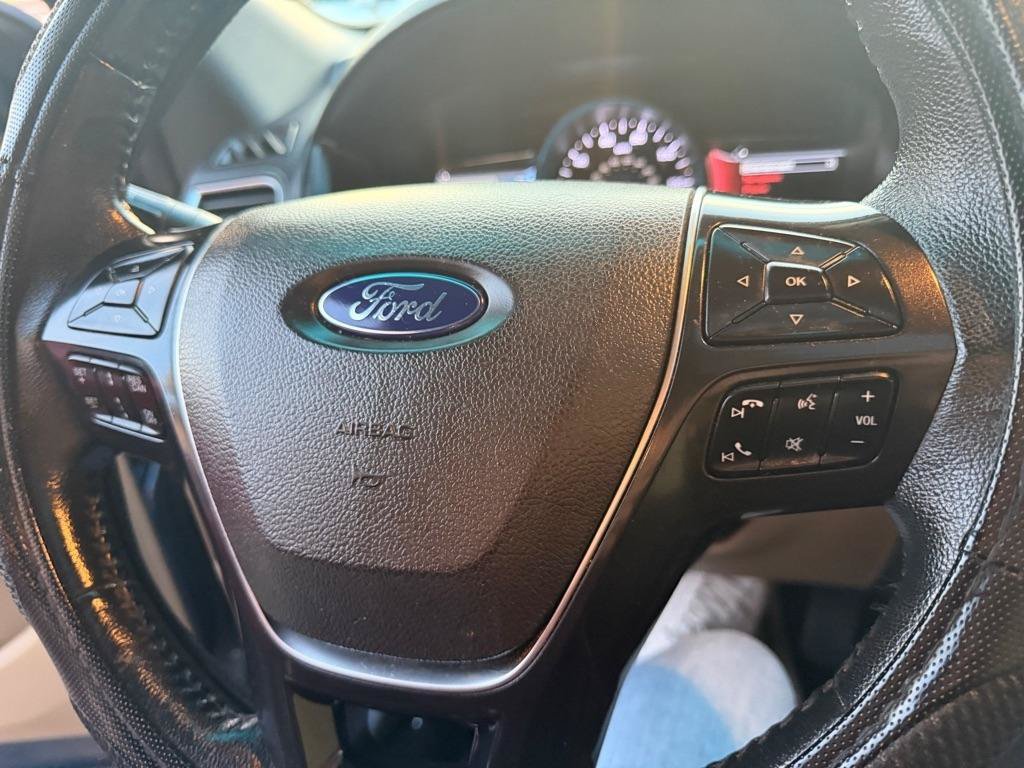Used 2017 Ford Explorer Limited w/ Equipment Group 301A FWD image 45