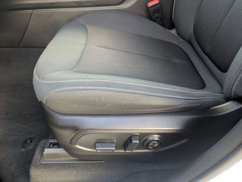 Certified 2023 Jeep Grand Cherokee Laredo image 15