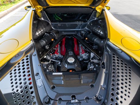 Used 2023 Ferrari SF90 Stradale AWD/4WD image 89