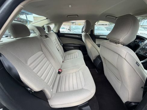 Used 2019 Ford Fusion S FWD image 10