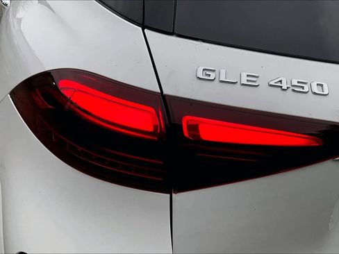 New 2026 Mercedes-Benz GLE 450 4MATIC image 6