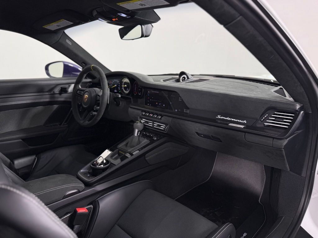 Used 2025 Porsche 911 GT3 RS RWD image 21