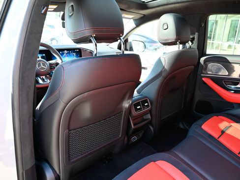 Used 2024 Mercedes-Benz GLE 63 AMG S image 31