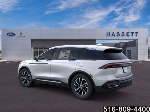 Used 2026 Lincoln Nautilus Premier w/ Equipment Group 102A AWD/4WD image 5