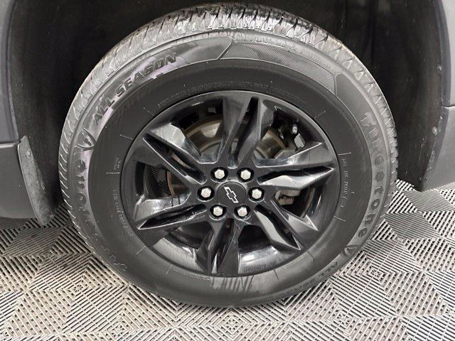 Used 2022 Chevrolet Traverse LT FWD image 9
