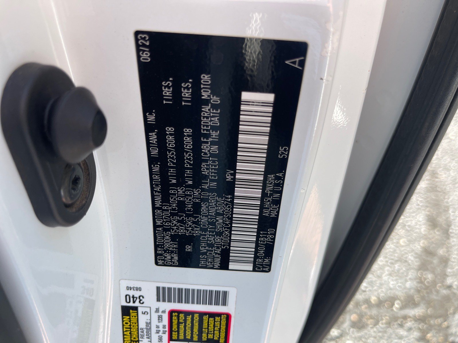Used 2023 Toyota Sienna XSE w/ XSE Plus Package AWD/4WD image 12