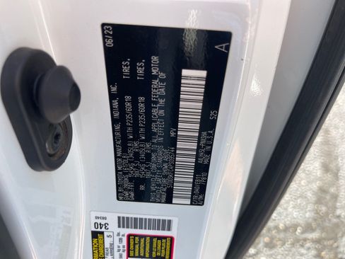 Used 2023 Toyota Sienna XSE AWD/4WD image 12