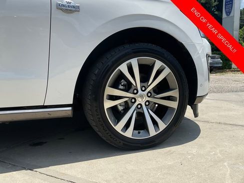 Used 2020 Ford Expedition King Ranch w/ Cargo Package image 9