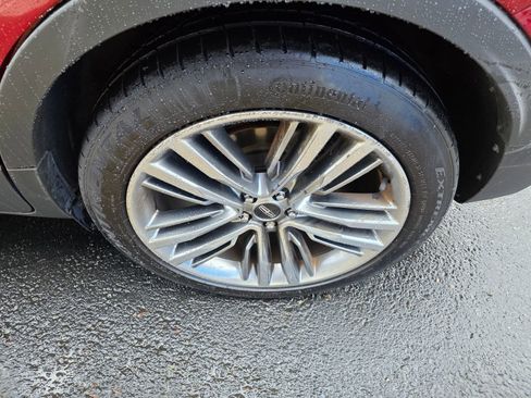 Used 2015 Lincoln MKC Base w/ Equipment Group 102A Reserve image 9