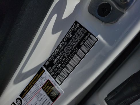 Certified 2026 Mercedes-Benz GLC 43 AMG 4MATIC image 33