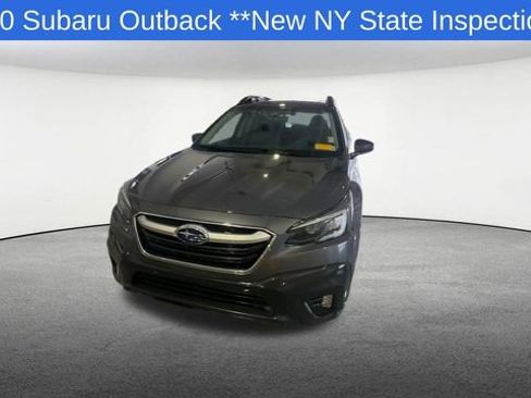 Used 2020 Subaru Outback Premium image 3