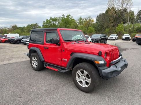 Used 2019 Jeep Wrangler Sport AWD/4WD image 4
