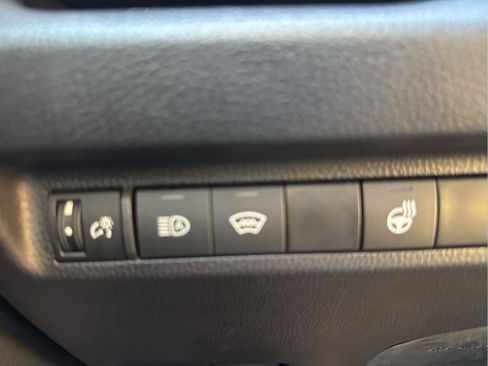 Used 2024 Toyota RAV4 XLE Premium image 18