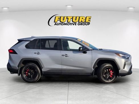 Certified 2024 Toyota RAV4 LE AWD/4WD image 4
