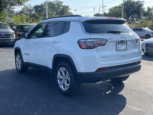 Used 2024 Jeep Compass Latitude AWD/4WD image 5