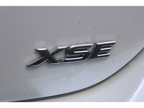 Used 2019 Toyota Camry XSE FWD image 31