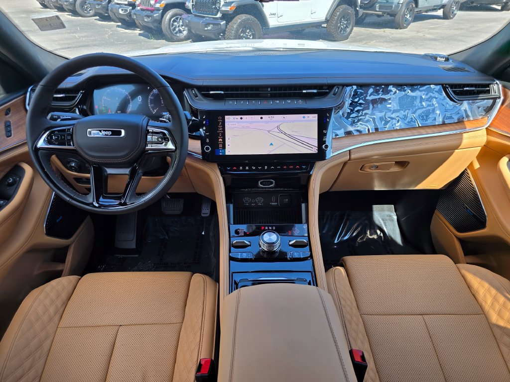 New 2026 Jeep Grand Cherokee L Summit w/ Obsidian Package AWD/4WD image 6