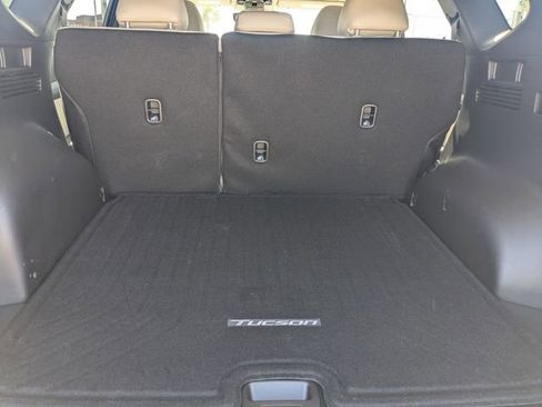 Used 2025 Hyundai Tucson Limited FWD image 35