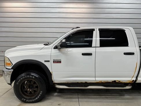 Used 2012 RAM 2500 ST w/ Chrome Appearance Group AWD/4WD image 3