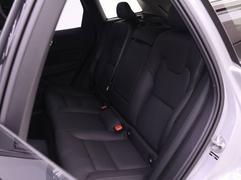Certified 2025 Volvo XC60 T8 Plus AWD/4WD image 13