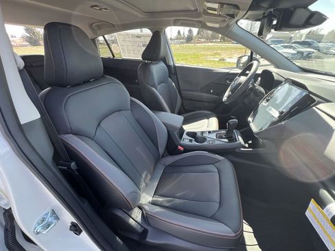Certified 2025 Subaru Crosstrek 2.5i Limited w/ Crosstrek Mirror Package image 28
