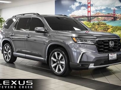 Used 2025 Honda Pilot Touring